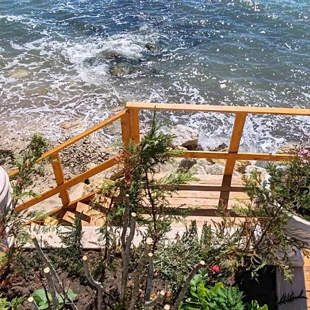 Sea Point La Apartahotel 4*