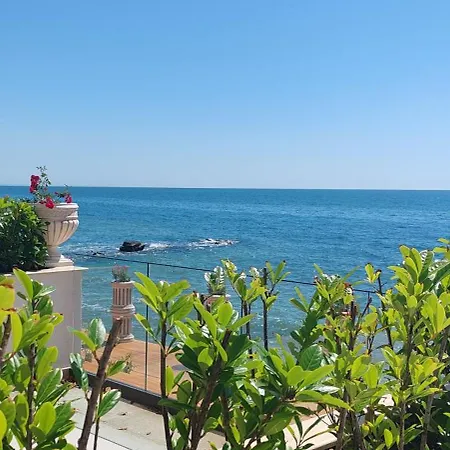 Sea Point La 4* Golden Sands