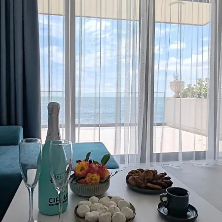 Sea Point La Apartahotel