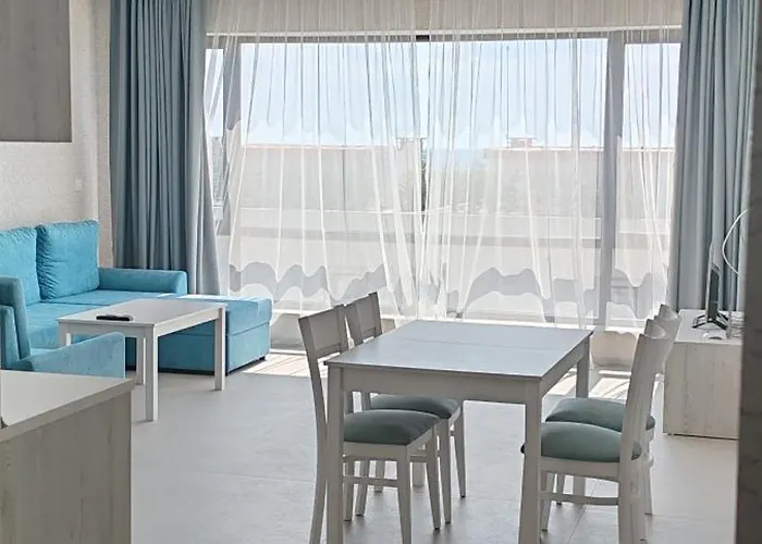Sea Point La Apart-hotel 4*
