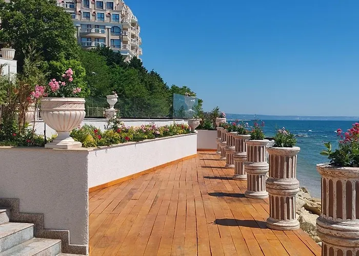 Sea Point La Golden Sands