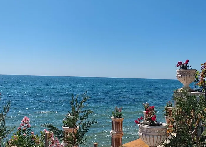 Sea Point La Lejlighedshotel 4*