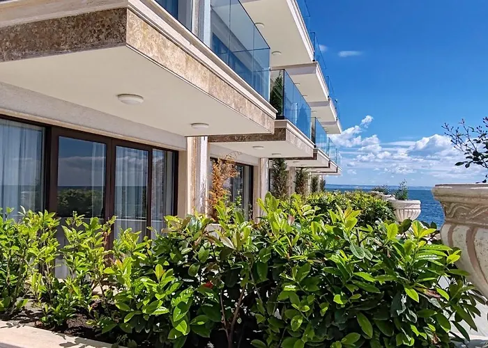 Sea Point La 4*